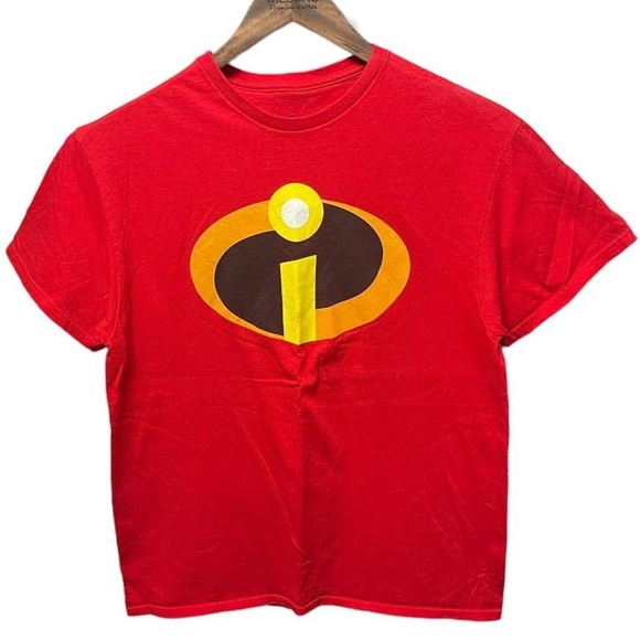 Disney Other - Disney Pixar the Incredibles movie graphic short sleeve crewneck superhero shirt